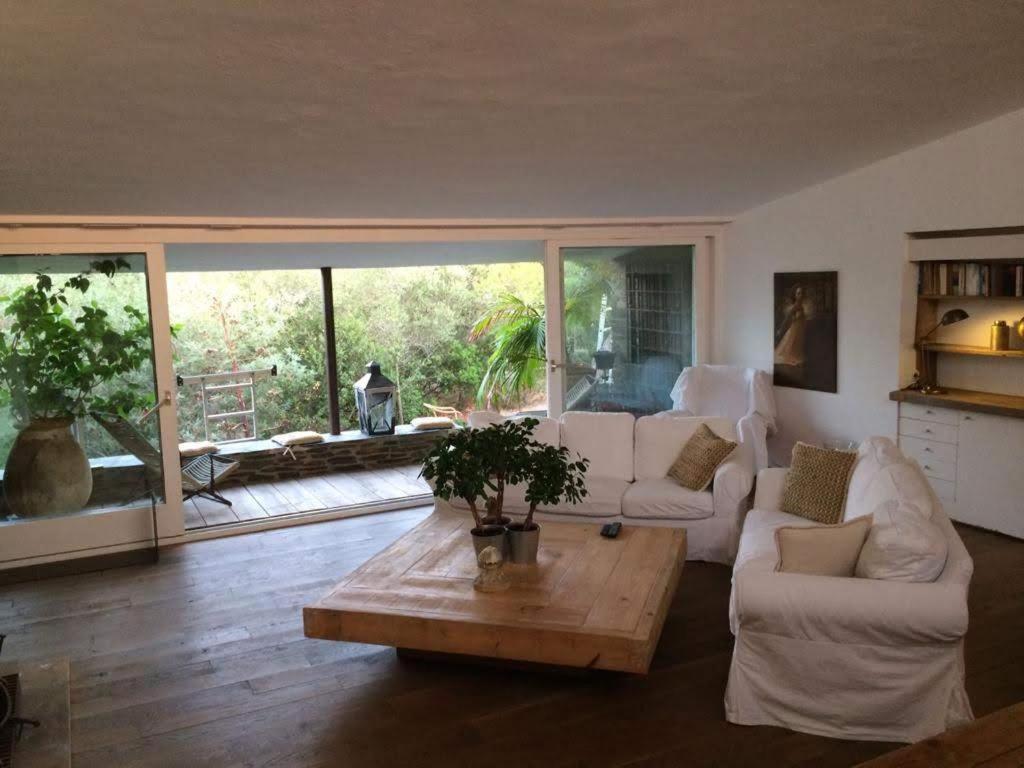 Isla Privada En Cadaques De Ensueno Con 11 Habitaciones Dobles Con Bano Privado Y Piscina Eksteriør bilde