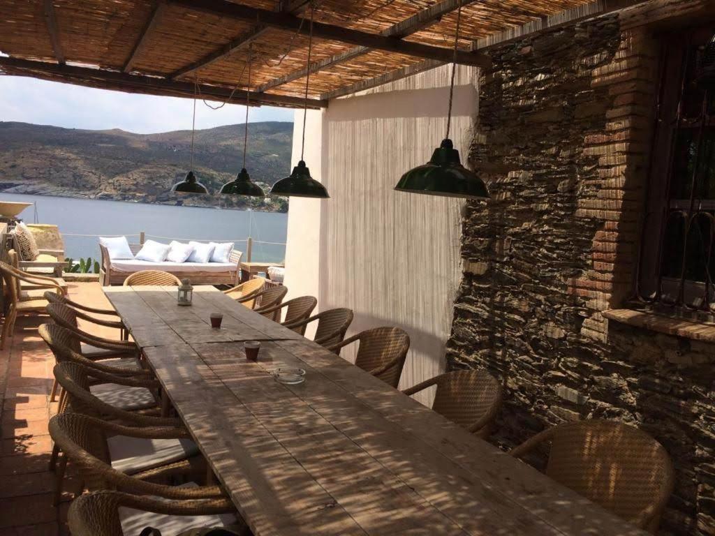 Isla Privada En Cadaques De Ensueno Con 11 Habitaciones Dobles Con Bano Privado Y Piscina Eksteriør bilde