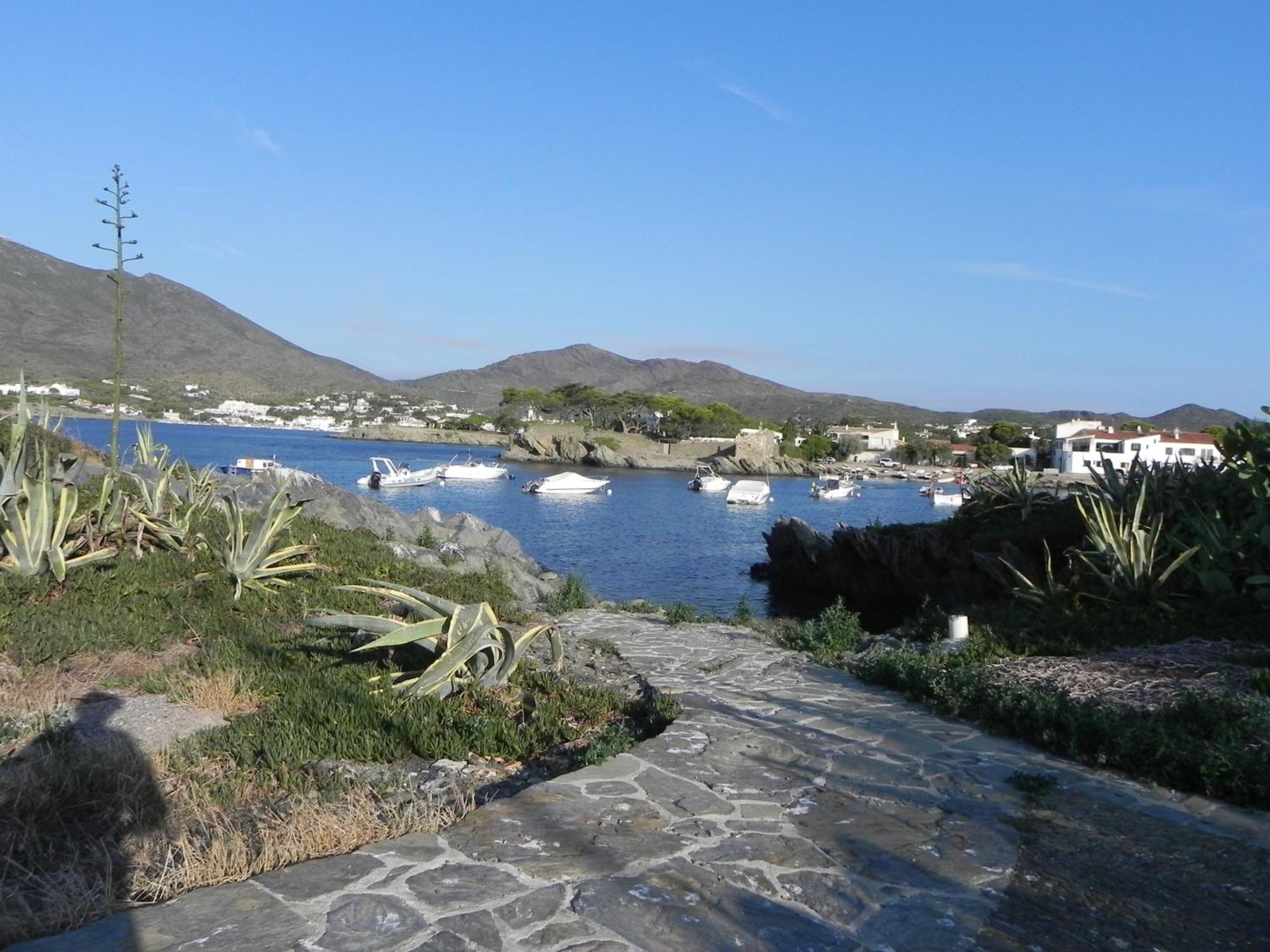 Isla Privada En Cadaques De Ensueno Con 11 Habitaciones Dobles Con Bano Privado Y Piscina Eksteriør bilde